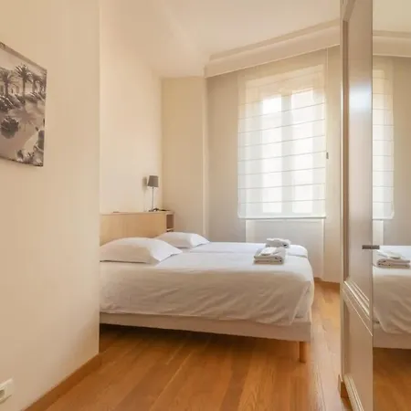 C096-apt Overlooking The Old Port The View Is Magical Apartment Cannes